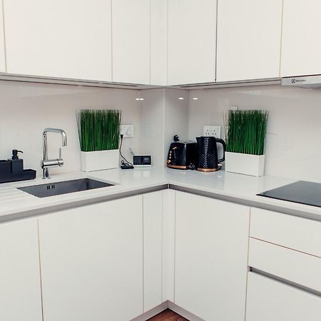 2 Bed Flat London Apartment ภายนอก รูปภาพ