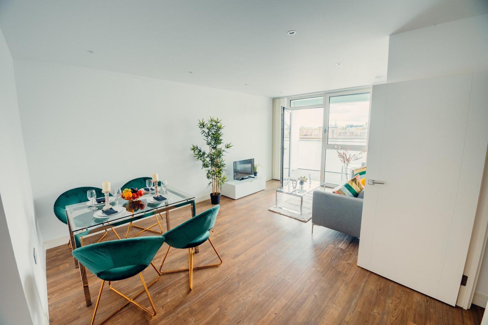 2 Bed Flat London Apartment ภายนอก รูปภาพ
