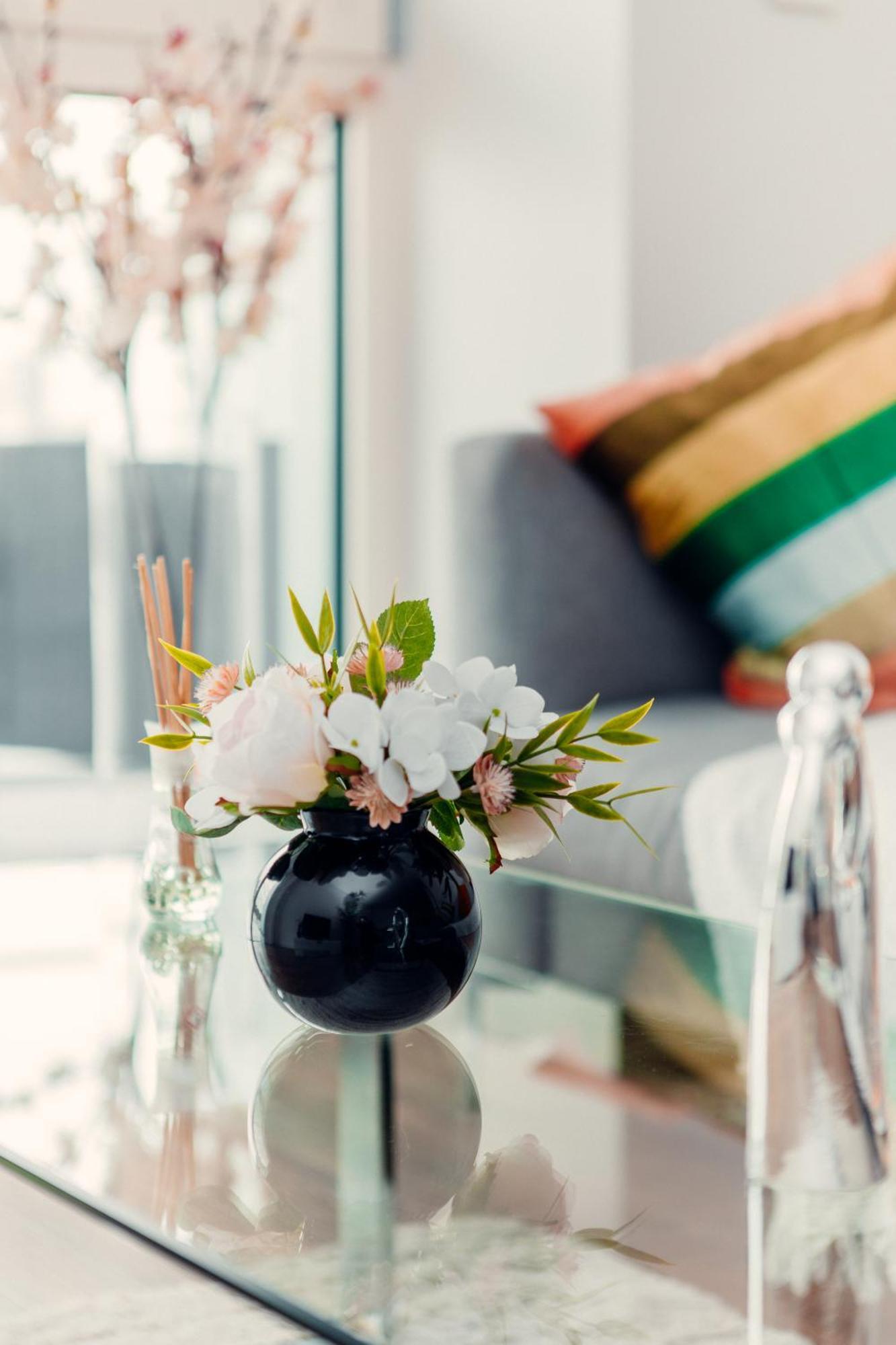 2 Bed Flat London Apartment ภายนอก รูปภาพ